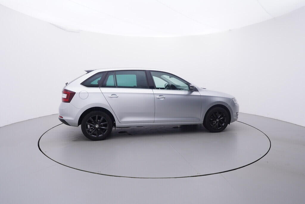 OV190V09976_15.webp_RAPID SPACEBACK 219 1.0 TSI 81 kW manuál