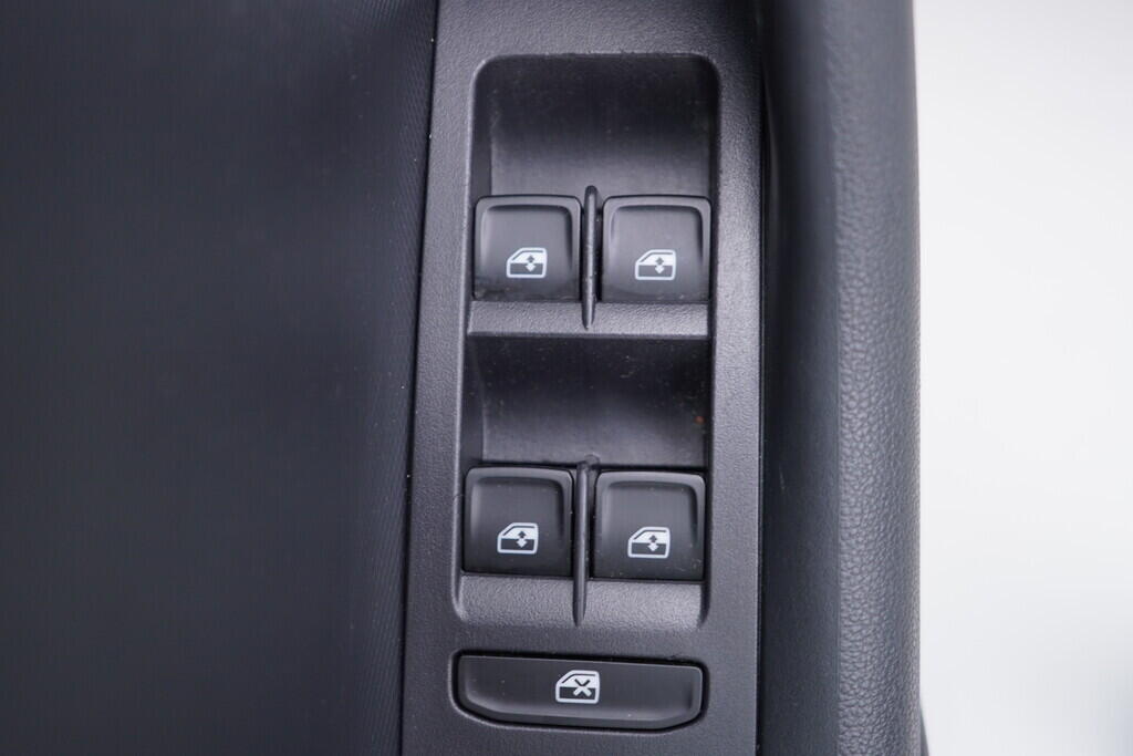 OV190V09976_20.webp_RAPID SPACEBACK 219 1.0 TSI 81 kW manuál