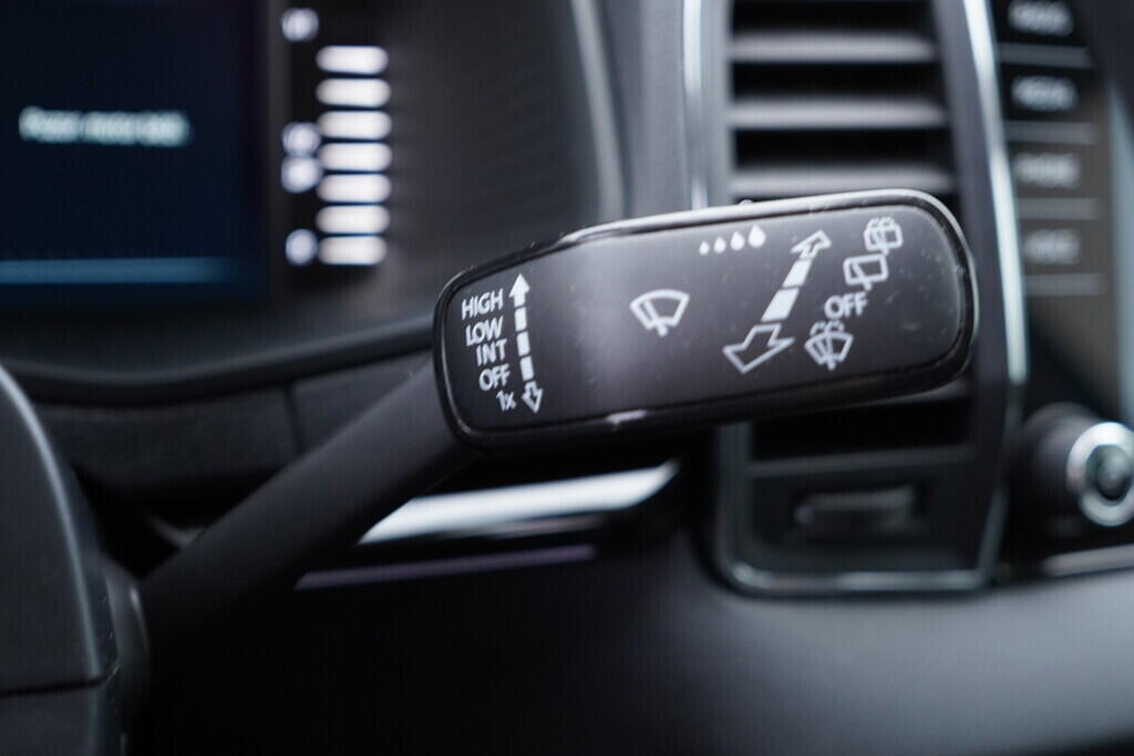 OV190V09978_25.webp_KAROQ Selection 1.5 TSI 110 kW automat, DPH