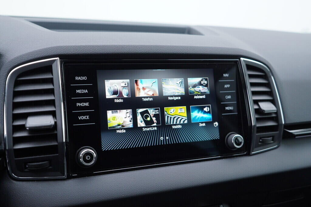 OV190V09978_28.webp_KAROQ Selection 1.5 TSI 110 kW automat, DPH