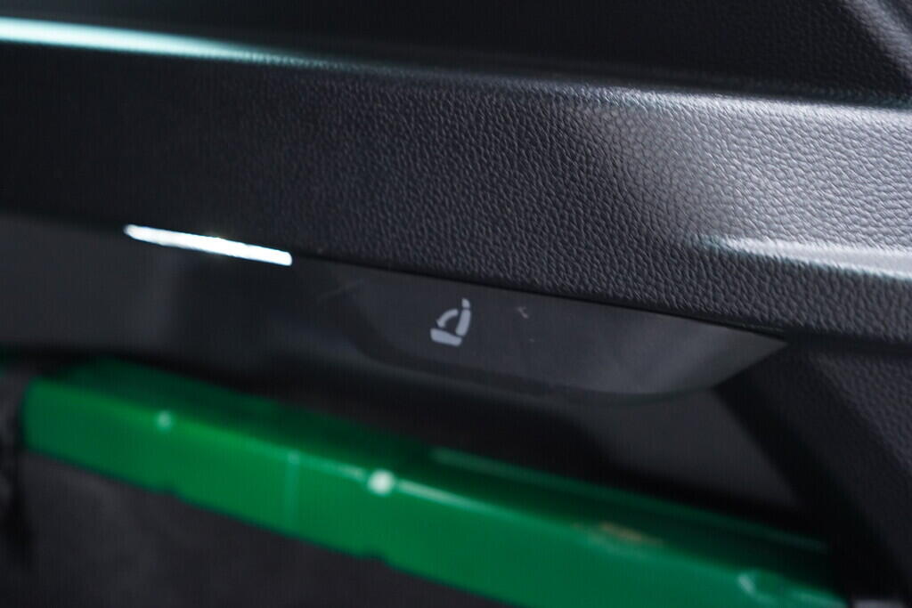 OV190V09978_40.webp_KAROQ Selection 1.5 TSI 110 kW automat, DPH