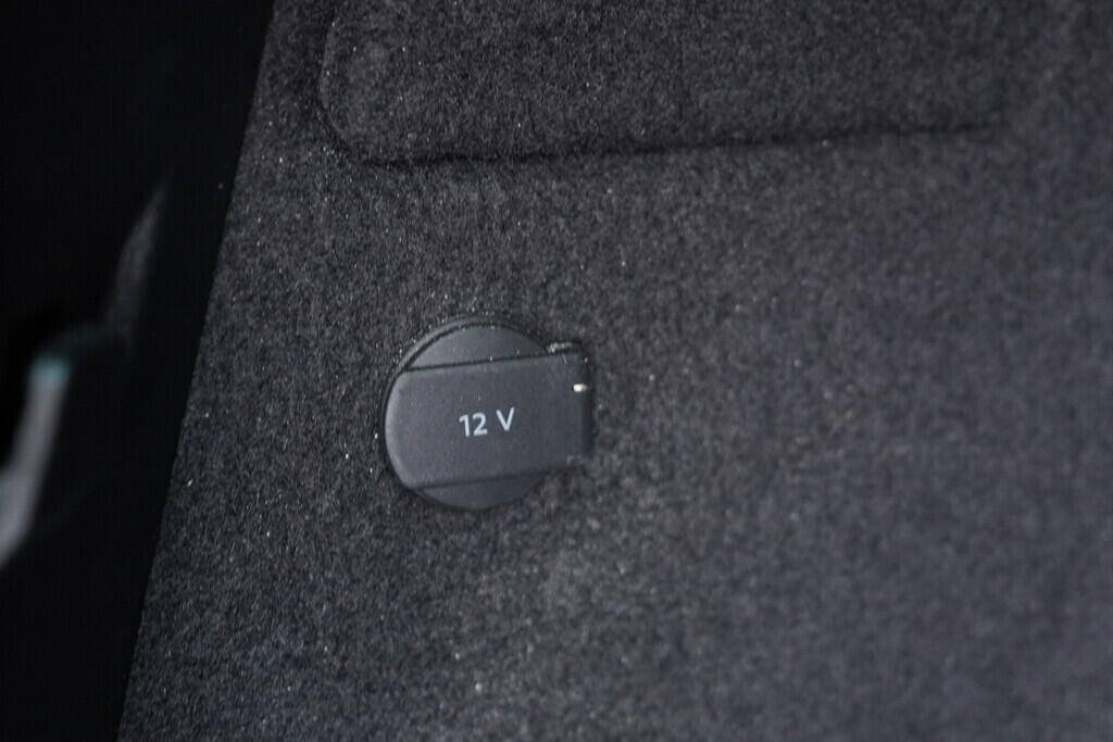 OV190V09978_41.webp_KAROQ Selection 1.5 TSI 110 kW automat, DPH