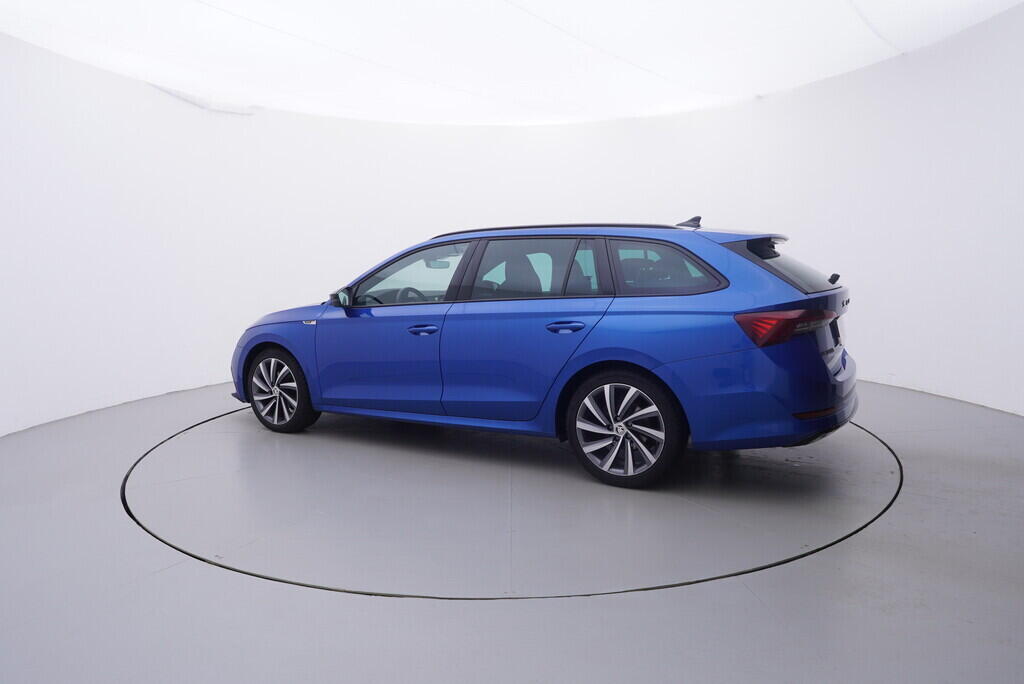 OV190V09979_12.webp_OCTAVIA SportLine 2.0 TDI 110 kW automat, DPH