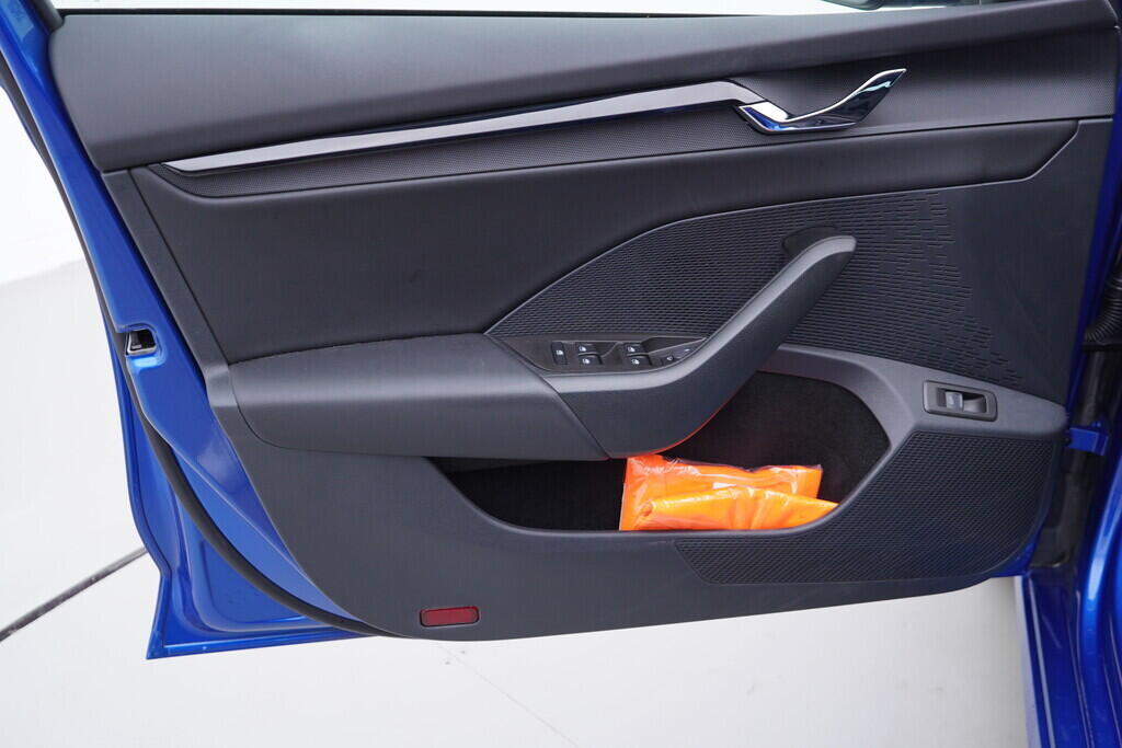 OV190V09979_19.webp_OCTAVIA SportLine 2.0 TDI 110 kW automat, DPH