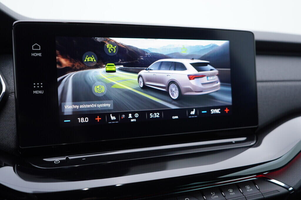 OV190V09979_31.webp_OCTAVIA SportLine 2.0 TDI 110 kW automat, DPH