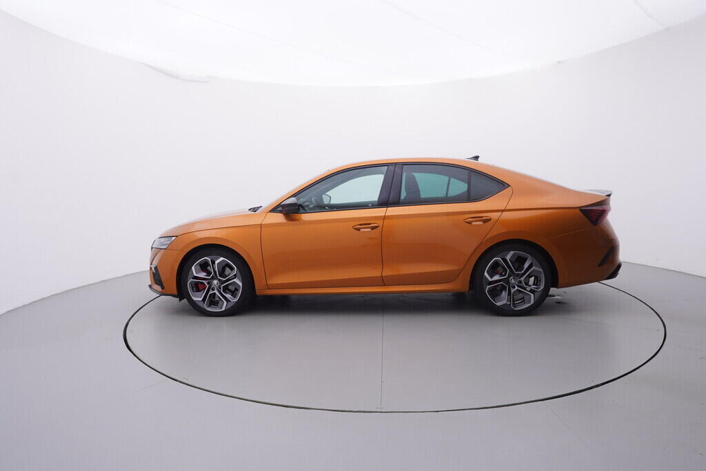 OV190V09980_11.webp_OCTAVIA RS 2.0 TSI 180 kW automat, DPH