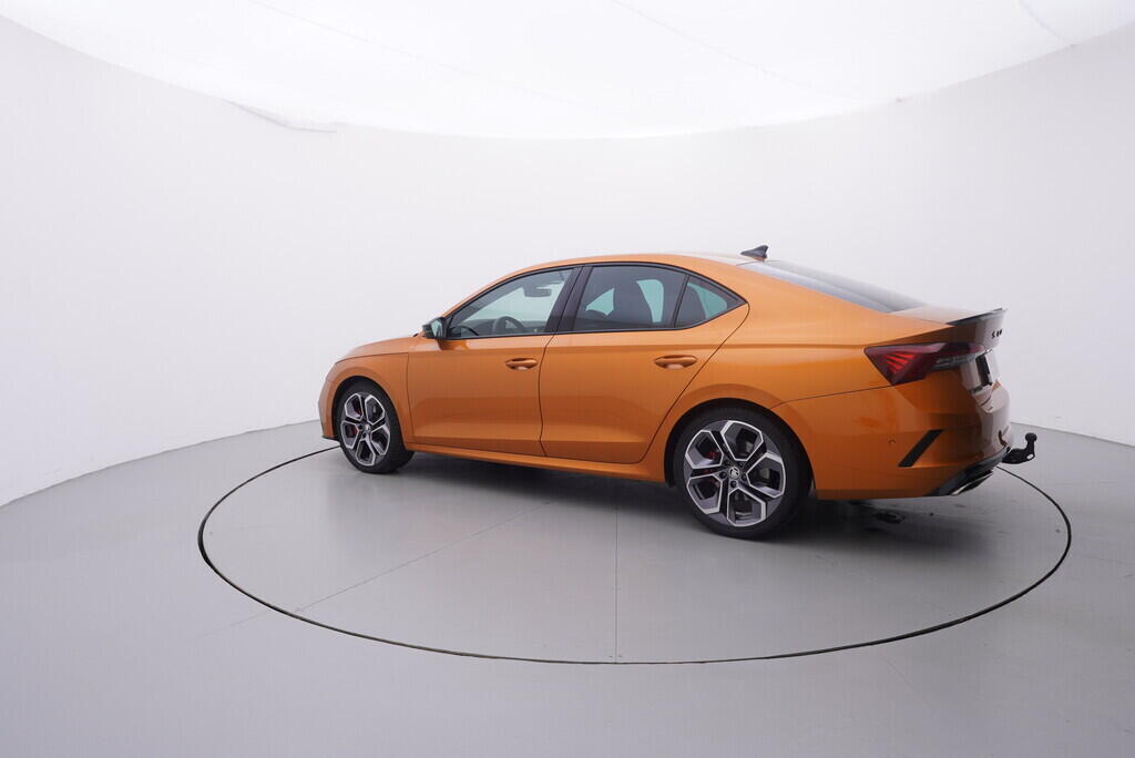 OV190V09980_13.webp_OCTAVIA RS 2.0 TSI 180 kW automat, DPH