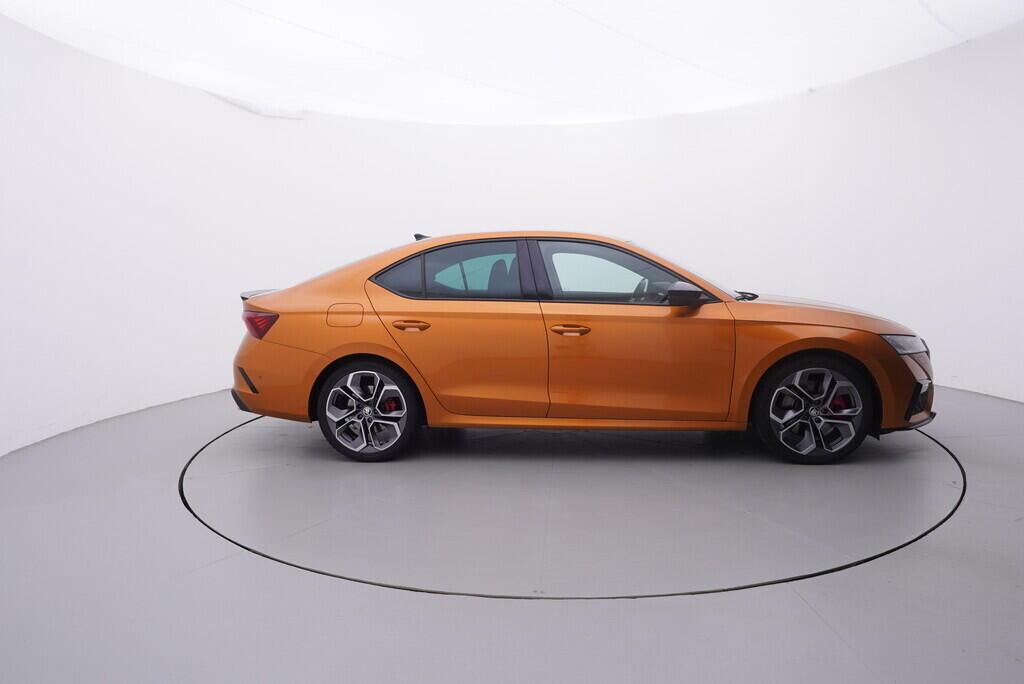 OV190V09980_15.webp_OCTAVIA RS 2.0 TSI 180 kW automat, DPH