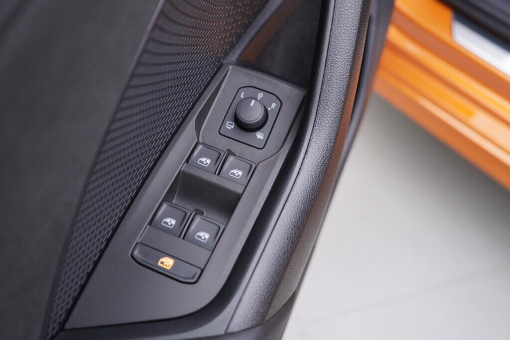 OV190V09980_20.webp_OCTAVIA RS 2.0 TSI 180 kW automat, DPH