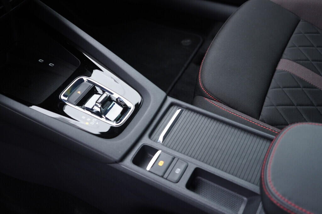 OV190V09980_35.webp_OCTAVIA RS 2.0 TSI 180 kW automat, DPH