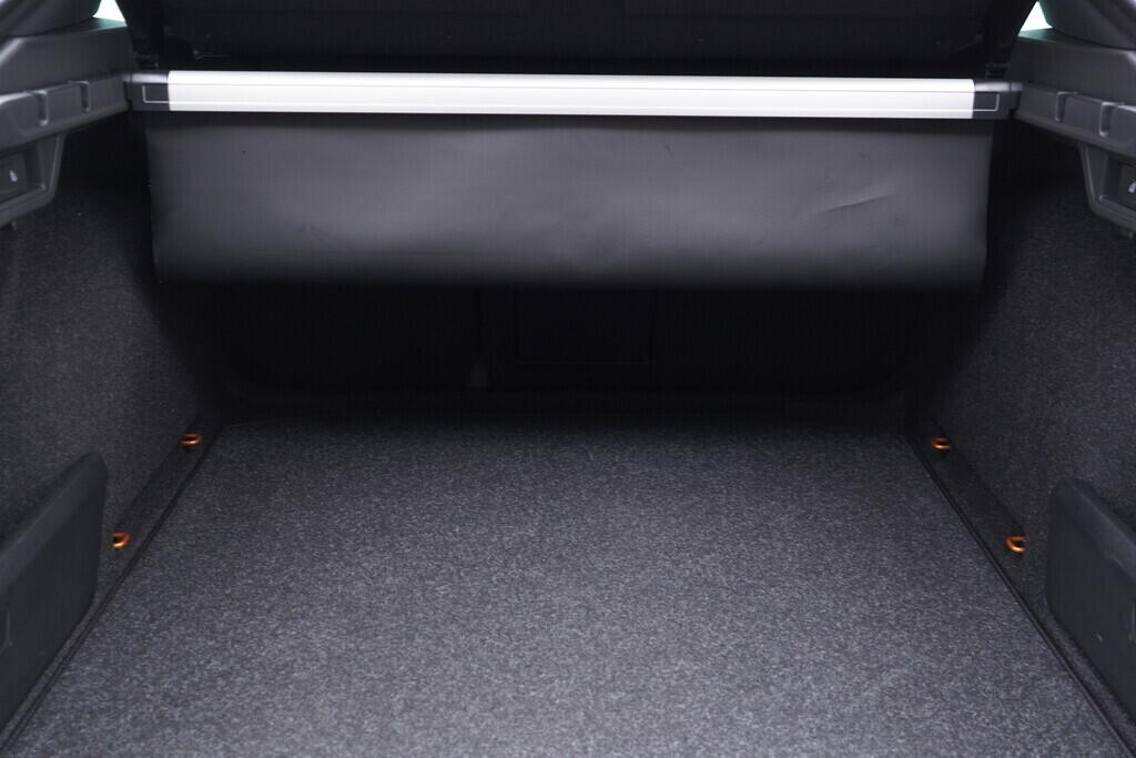 OV190V09980_40.webp_OCTAVIA RS 2.0 TSI 180 kW automat, DPH