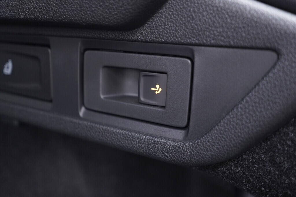 OV190V09980_41.webp_OCTAVIA RS 2.0 TSI 180 kW automat, DPH