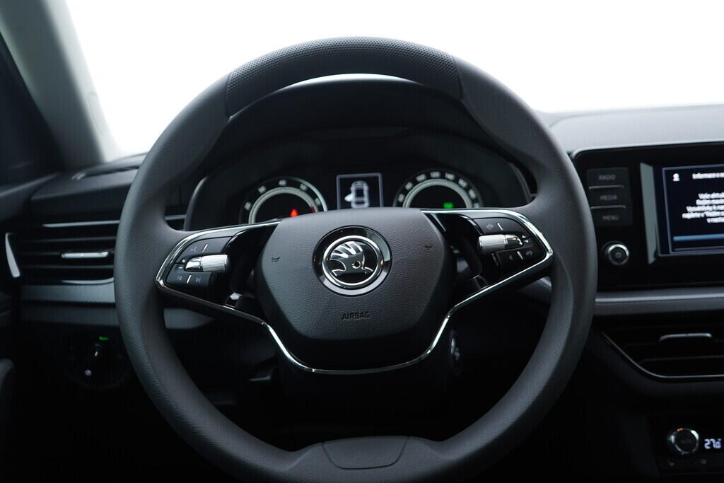 OV190V09981_28.webp_SCALA Ambition 1.5 TSI 110 kW automat, DPH