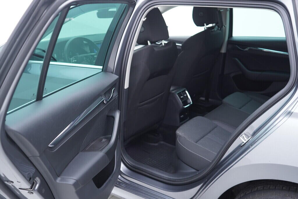 OV190V09982_35.webp_OCTAVIA Style 2.0 TDI 110 kW automat, DPH