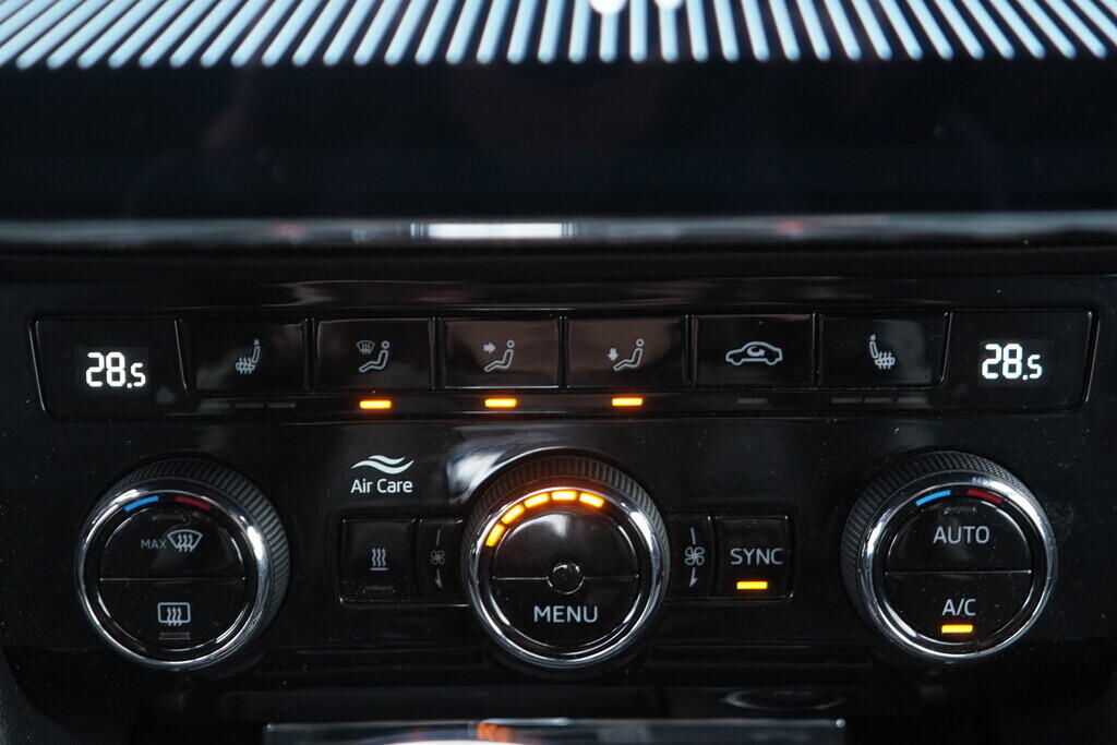 OV190V09984_34.webp_SUPERB SportLine 2.0 TDI 147 kW automat, DPH