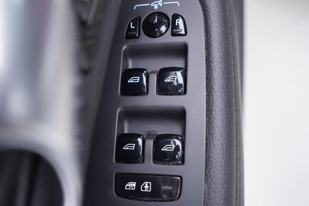 OV190V09985_20.webp_V90 Momentum 2.0 D4 145 kW automat, DPH