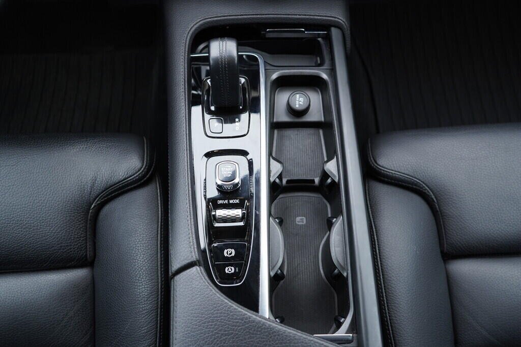 OV190V09985_36.webp_V90 Momentum 2.0 D4 145 kW automat, DPH