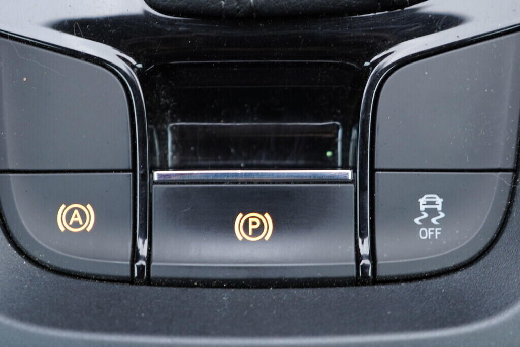 OV190V09986_32.webp_KAROQ Ambition 1.6 TDI 85 kW automat, DPH