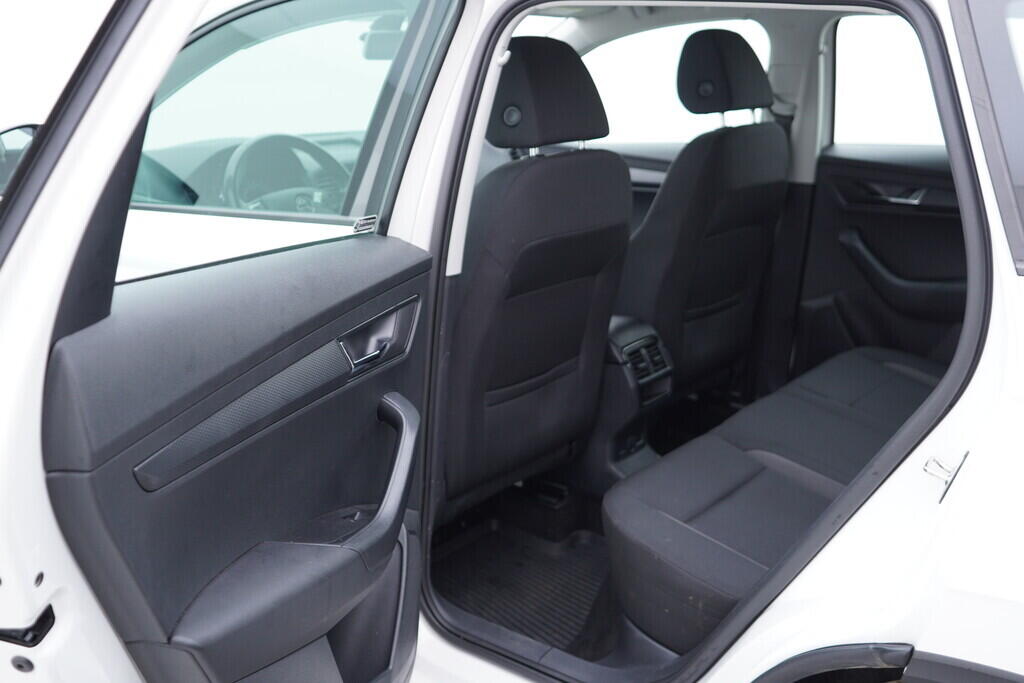 OV190V09986_33.webp_KAROQ Ambition 1.6 TDI 85 kW automat, DPH
