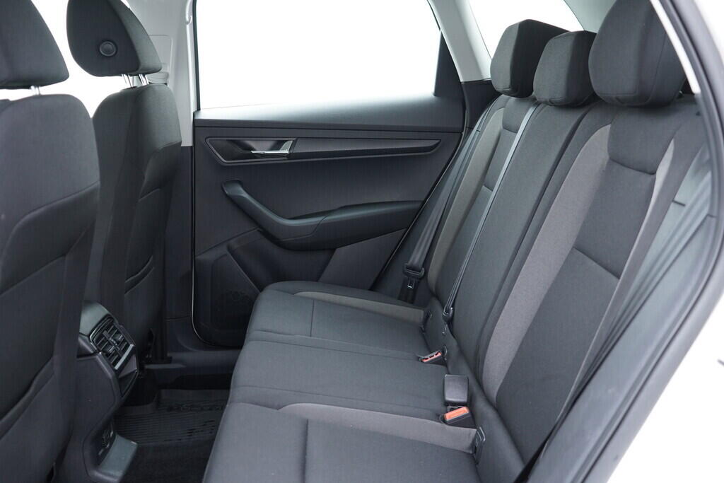 OV190V09986_35.webp_KAROQ Ambition 1.6 TDI 85 kW automat, DPH