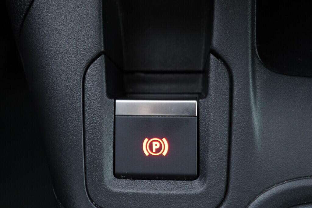 OV190V09994_31.webp_COMBO  1.5 CDTi 75 kW manuál