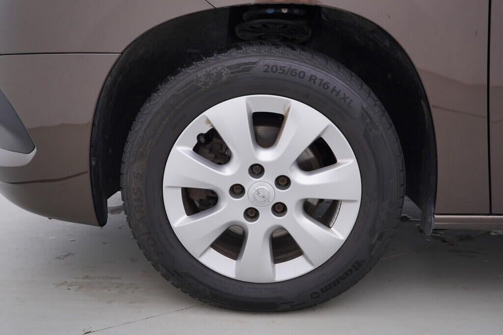 OV190V09994_35.webp_COMBO  1.5 CDTi 75 kW manuál