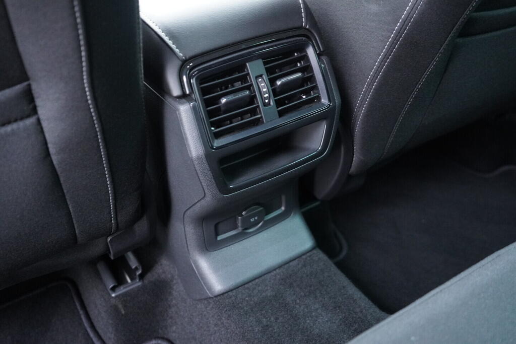 OV190V09995_37.webp_KAROQ SportLine 1.5 TSI 110 kW automat, DPH