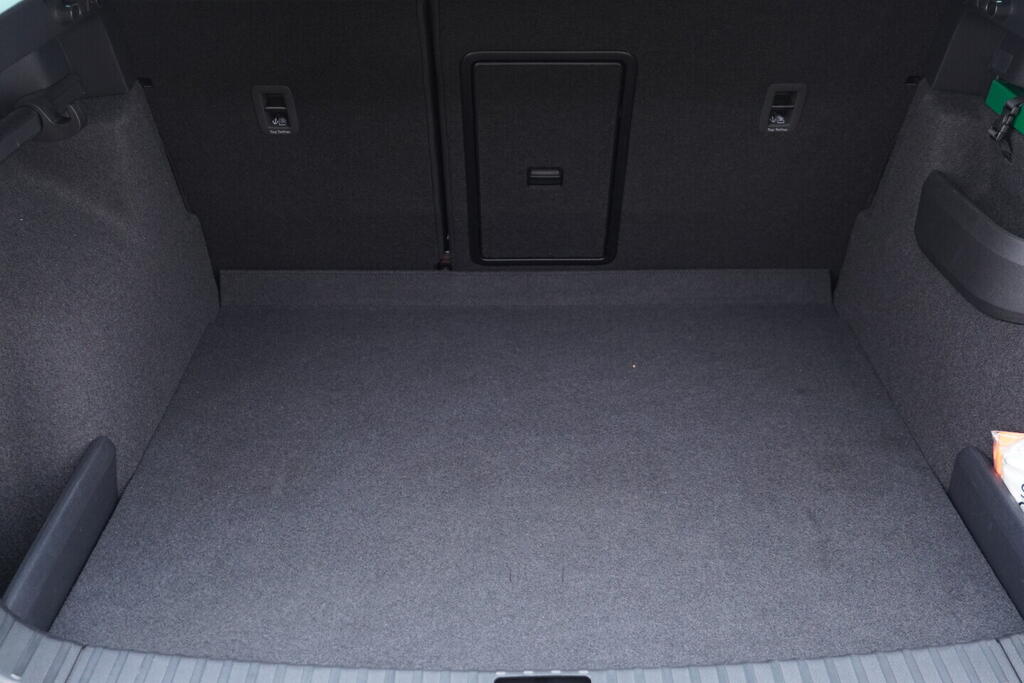 OV190V09995_38.webp_KAROQ SportLine 1.5 TSI 110 kW automat, DPH