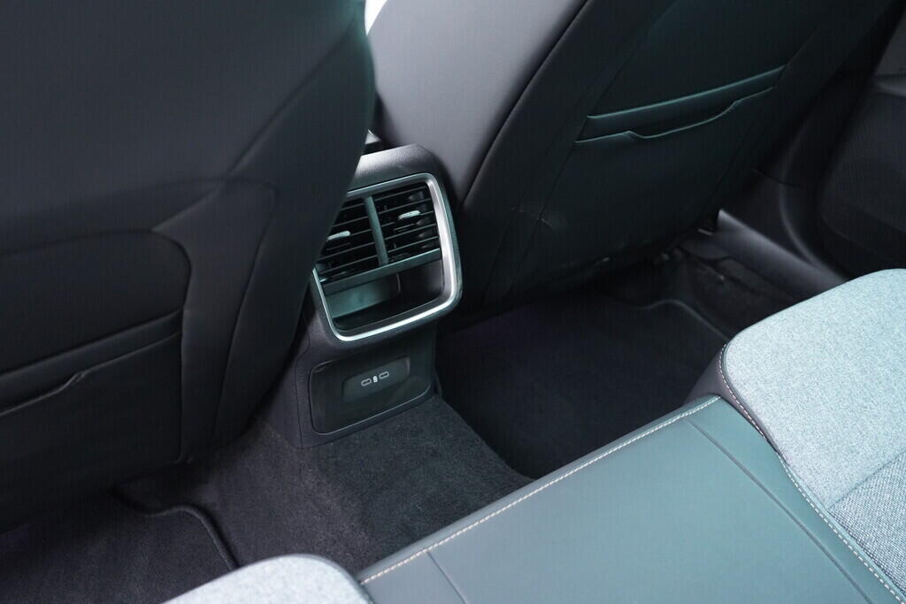 OV190V10009_38.webp_OCTAVIA Top Selection 2.0 TDI 110 kW automat, DPH