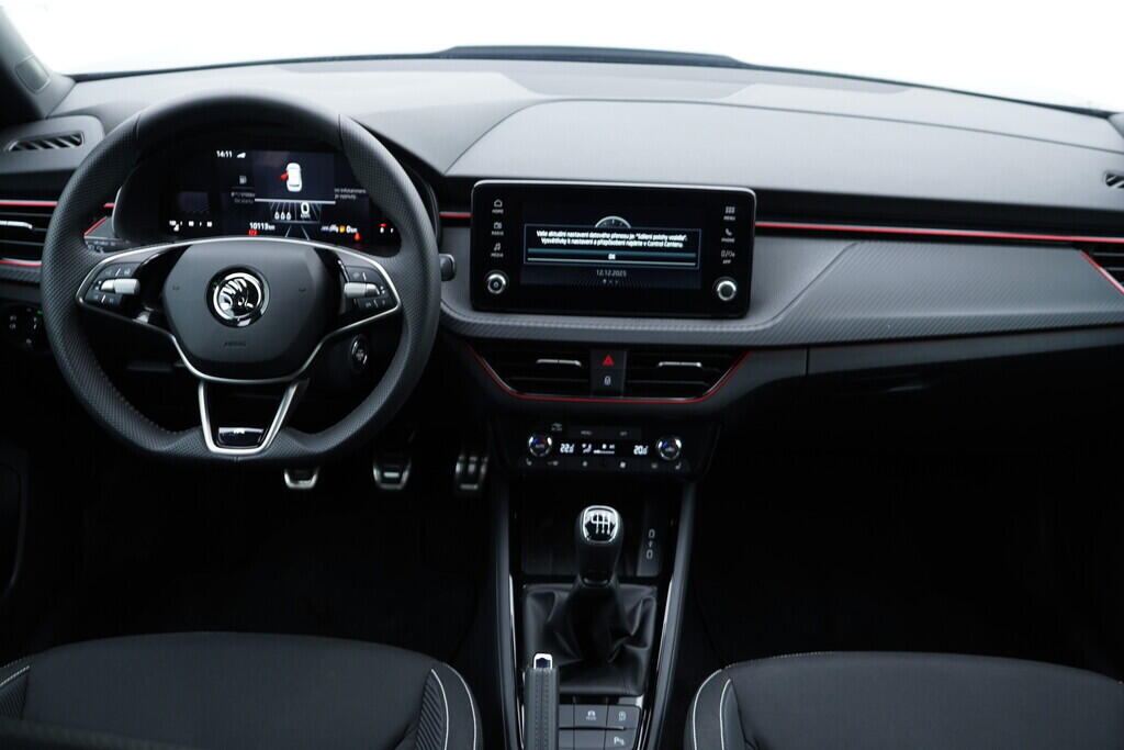 OV190V10015_25.webp_KAMIQ Monte Carlo 1.0 TSI 85 kW manuál, DPH