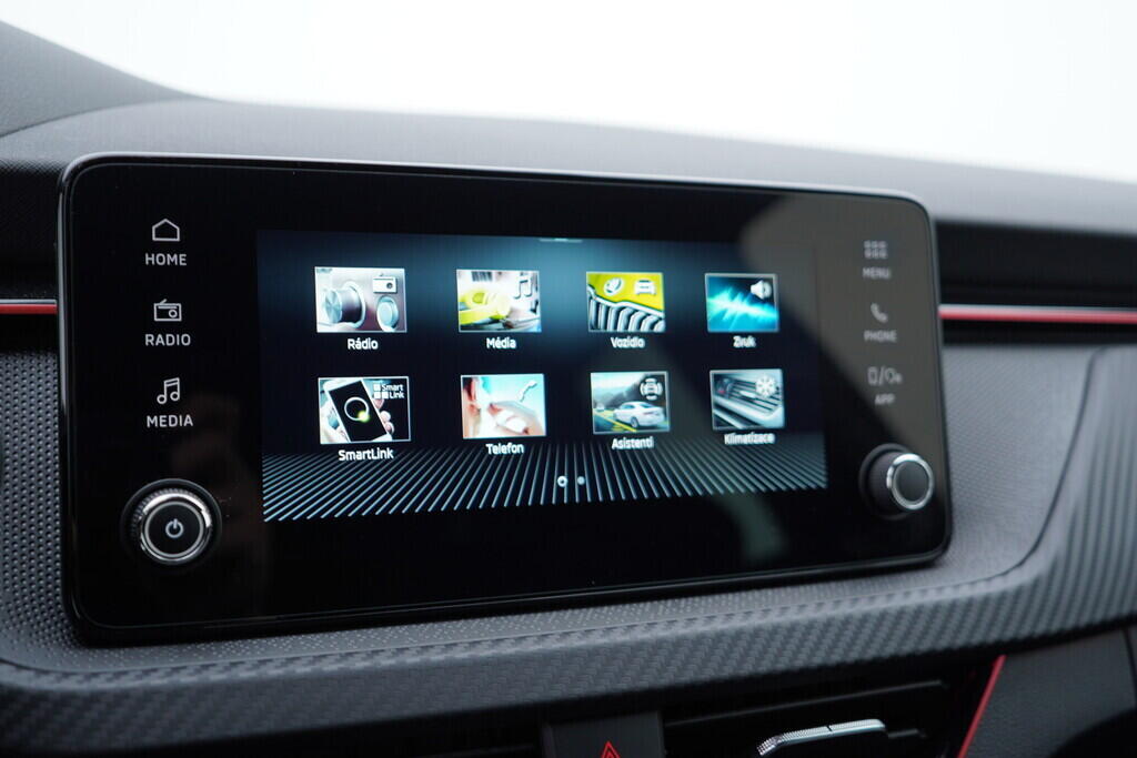 OV190V10015_27.webp_KAMIQ Monte Carlo 1.0 TSI 85 kW manuál, DPH