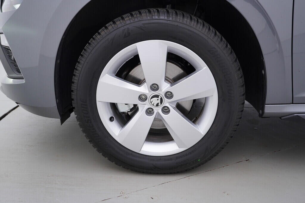 OV190V10015_40.webp_KAMIQ Monte Carlo 1.0 TSI 85 kW manuál, DPH