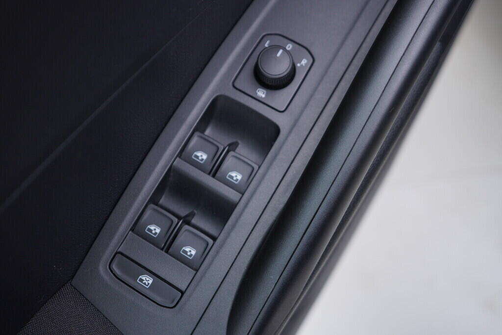 OV190V10019_20.webp_FABIA Selection 1.0 TSI 70 kW manuál, DPH