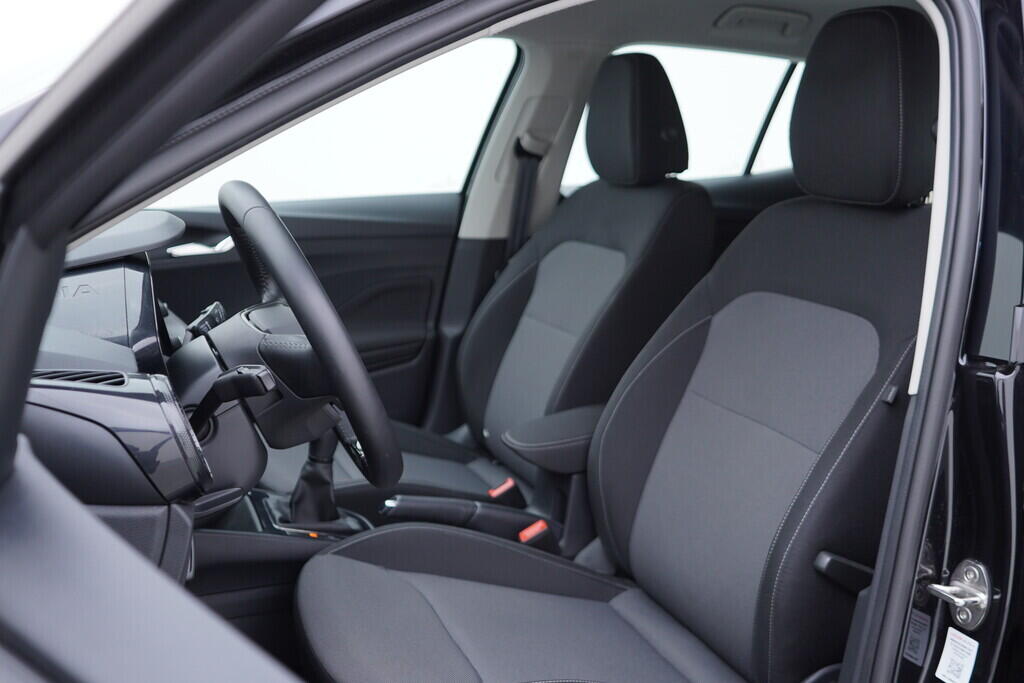 OV190V10019_22.webp_FABIA Selection 1.0 TSI 70 kW manuál, DPH