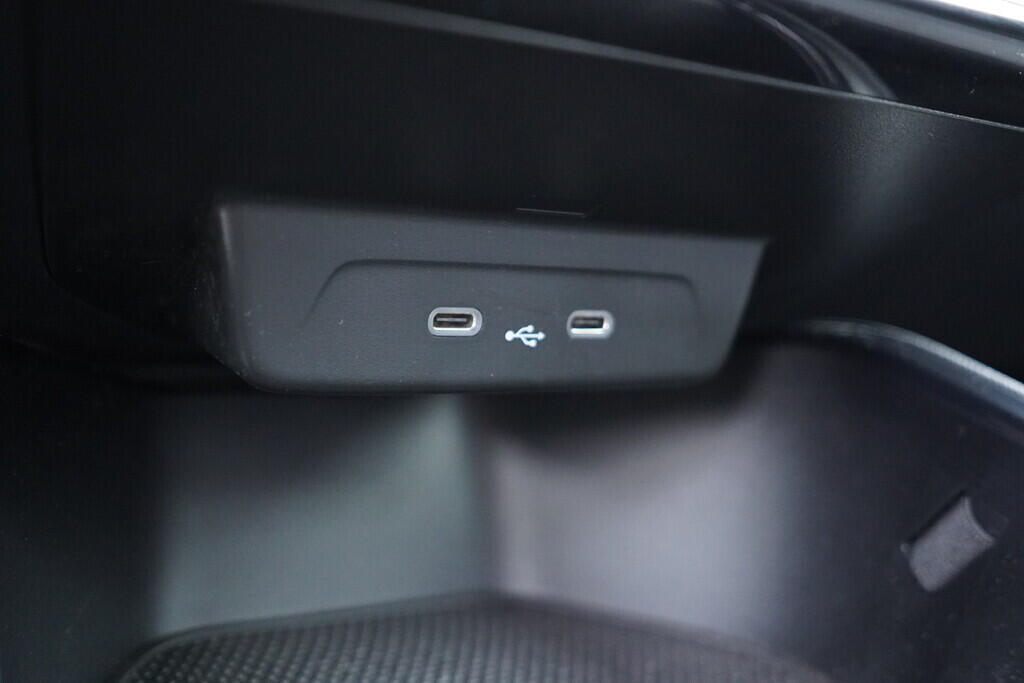 OV190V10019_32.webp_FABIA Selection 1.0 TSI 70 kW manuál, DPH