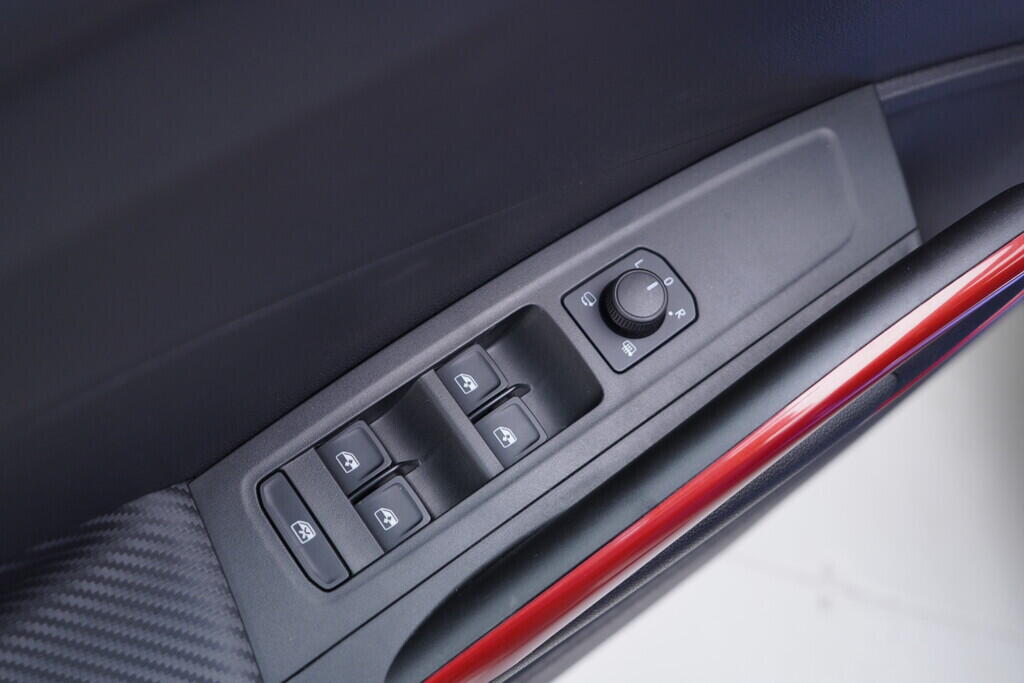 OV190V10020_20.webp_FABIA Monte Carlo 1.5 TSI 110 kW automat, DPH