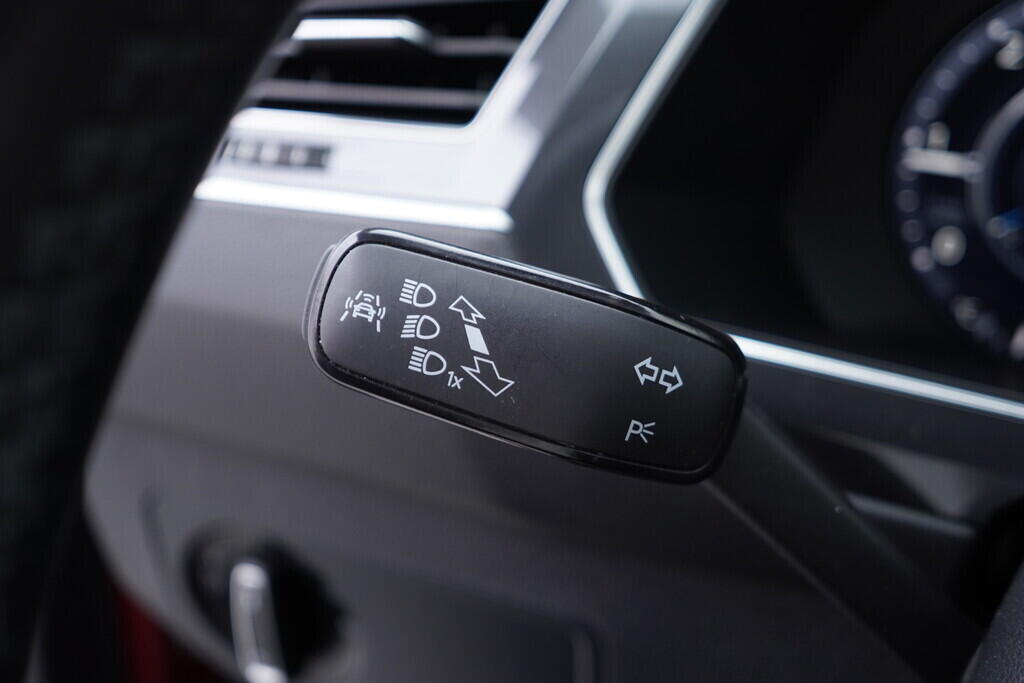 OV190V10021_24.webp_TIGUAN Highline 2.0 TDI 110 kW automat