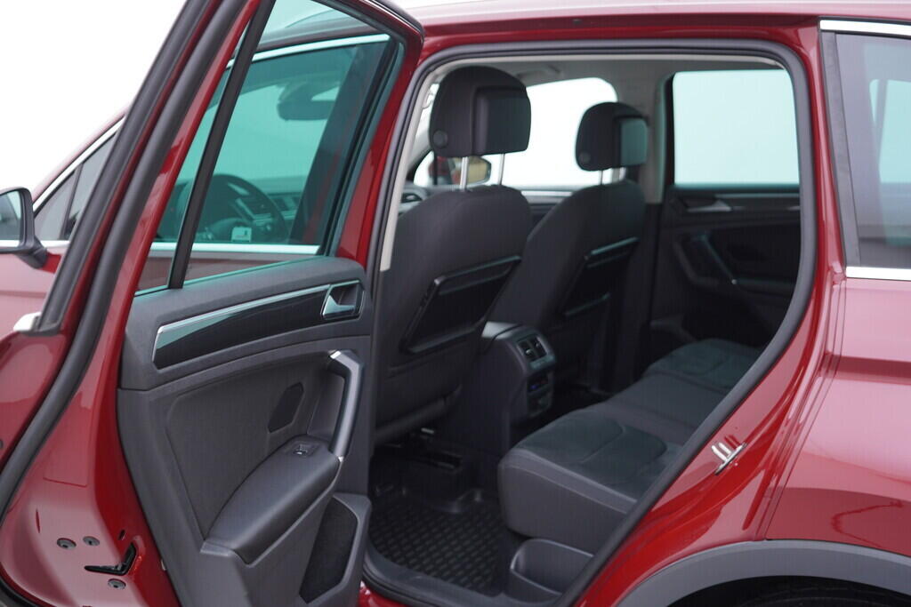 OV190V10021_34.webp_TIGUAN Highline 2.0 TDI 110 kW automat
