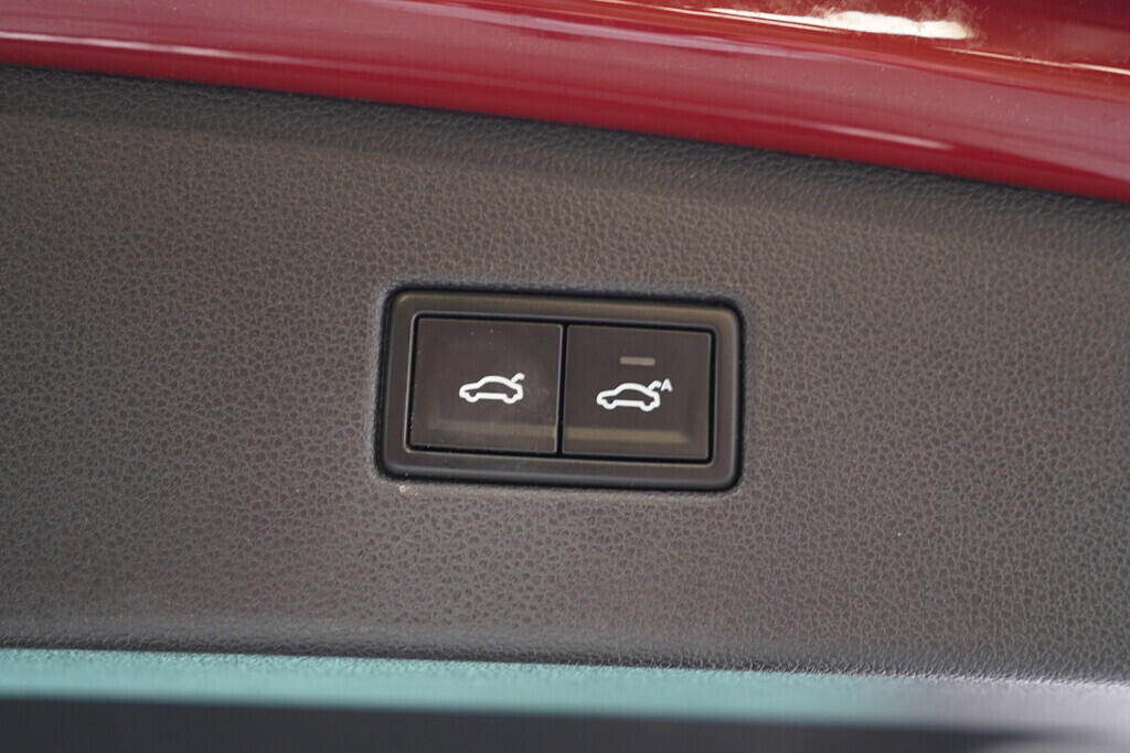 OV190V10021_37.webp_TIGUAN Highline 2.0 TDI 110 kW automat