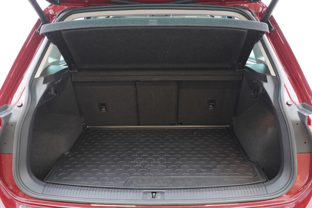 OV190V10021_39.webp_TIGUAN Highline 2.0 TDI 110 kW automat