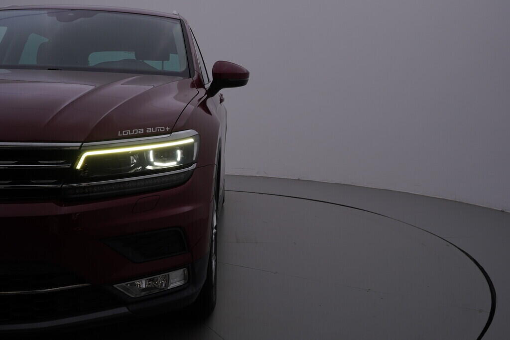 OV190V10021_44.webp_TIGUAN Highline 2.0 TDI 110 kW automat