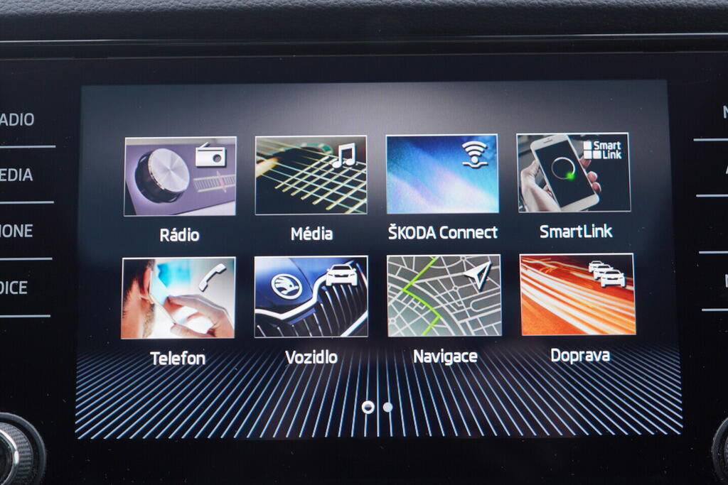 OV190V10023_28.webp_KAROQ Style 1.5 TSI 110 kW manuál