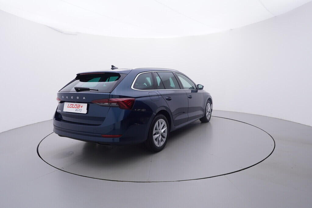 OV190V10025_14.webp_OCTAVIA Style 1.5 TSI 110 kW manuál, DPH