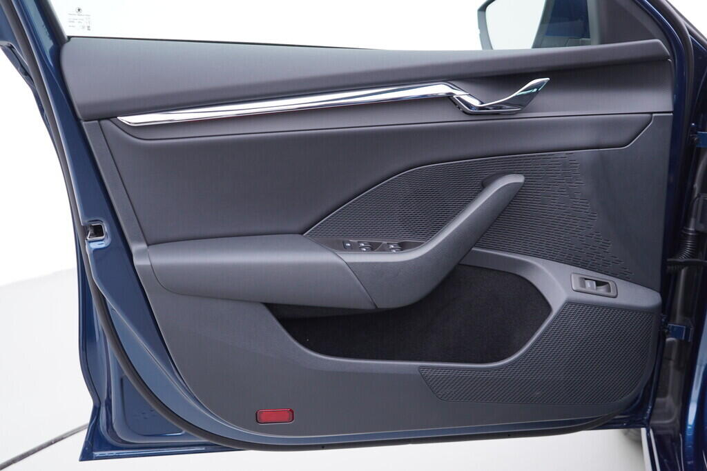 OV190V10025_19.webp_OCTAVIA Style 1.5 TSI 110 kW manuál, DPH