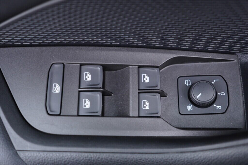 OV190V10025_20.webp_OCTAVIA Style 1.5 TSI 110 kW manuál, DPH