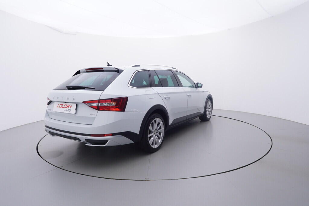 OV190V10026_14.webp_SUPERB Scout 2.0 TDI 140 kW automat, DPH