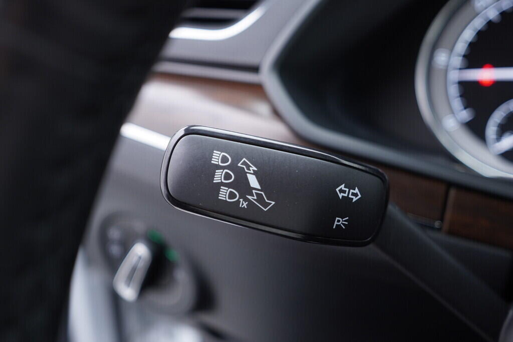 OV190V10026_25.webp_SUPERB Scout 2.0 TDI 140 kW automat, DPH