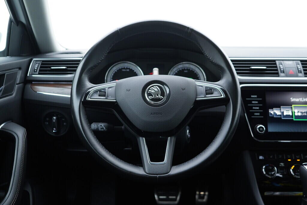 OV190V10026_29.webp_SUPERB Scout 2.0 TDI 140 kW automat, DPH