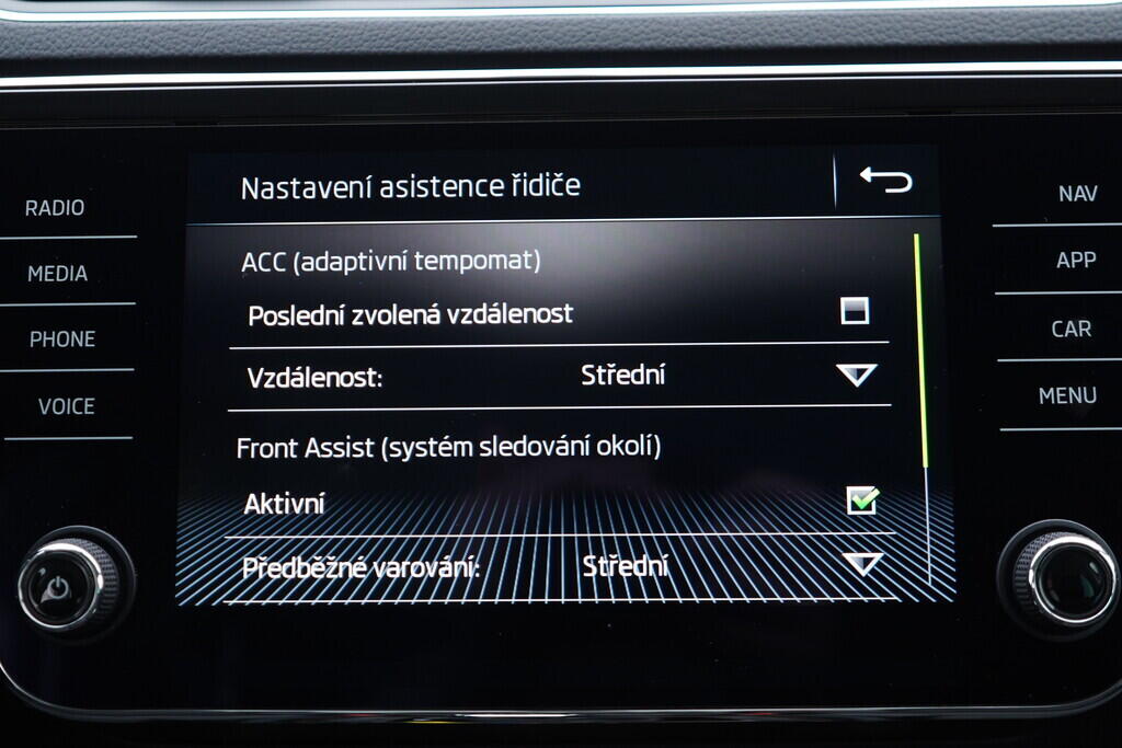 OV190V10026_31.webp_SUPERB Scout 2.0 TDI 140 kW automat, DPH