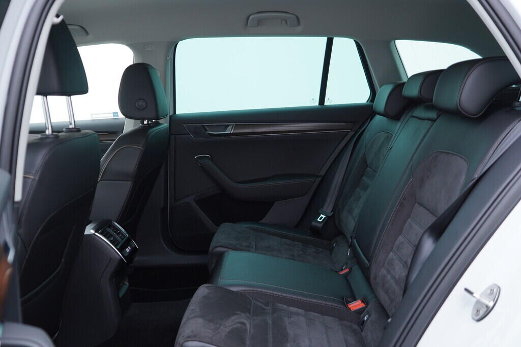 OV190V10026_39.webp_SUPERB Scout 2.0 TDI 140 kW automat, DPH